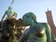 Neptunbrunnen kommt wieder an seinen ursprünglichen Platz