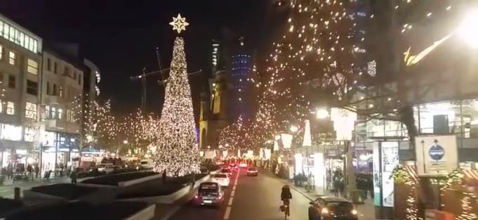 Wall AG gibt Ku‘damm weihnachtlichen Glanz