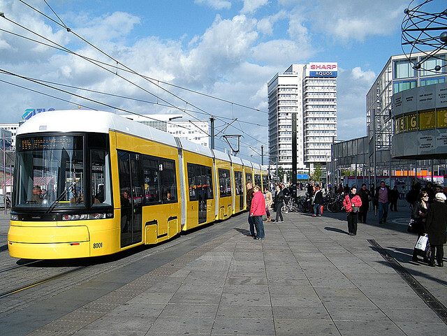 Die Berliner Verkehrsbetriebe greifen härter gegen Schwarzfahrer durch. (Foto: flickr/ Kaffeeeinstein)