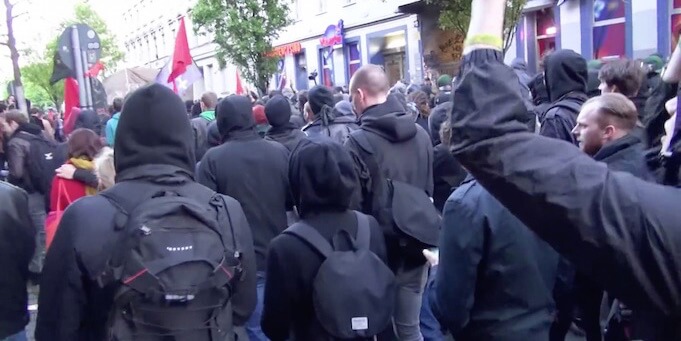 Berliner Linksradikale sind arbeitslos und wohnen bei Mutti