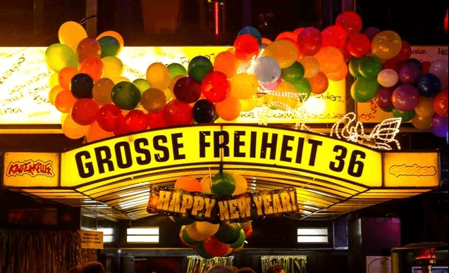 Vor der Grossen Freiheit 36 auf der Reeperbahn in Hamburg machten vermutlich Nordafrikaner Jagd auf Frauen, missbrauchten sie sexuell und raubten sie aus. (Foto: Facebook/Grosse Freiheit)