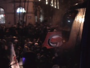 Linke Gewalttäter randalieren bei Pogida-Demo