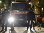 Die Polizei stürmte im Januar 2016 die Rigaer Straße 94 in Friedrichshain, nachdem Bewohner einen Polizisten angegriffen hatten. Einer möglichen Räumung kamen die Autonomen mit einer Morddrohung gegen Innensenator Frank Henkel (CDU) zuvor. (Foto: Youtube/Kriminalreport)