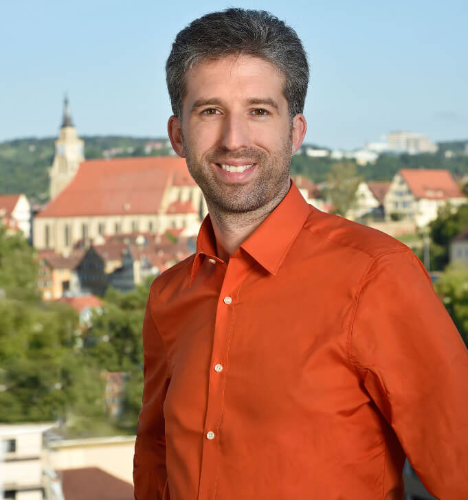 Der Tübinger Grünen-Oberbürgermeister Boris Palmer (43) fordert wie PEGIDA und AfD einen Zaun und bewaffnete Grenzer an den EU-Außengrenzen (Pressefoto Universitätsstadt Tübingen/Gudrun de Maddalena)