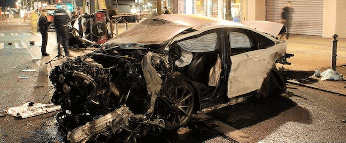 Mit diesem getunte Audi raste am 1. Februar 2016 ein 27jähriger bei Rot in einen Jeep und tötete einen 69jährigen Fahrer. (Foto: Facebook/Polizei Berlin)