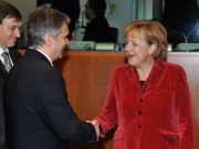 Österreichs Bundeskanzler Werner Faymann distanziert sich zunehmend von der Willkommenspolitik Angela Merkels. (Foto: flickr/ Werner Faymann)