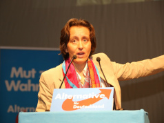 Die Berliner AfD-Vorsitzende Beatrix von Storch steht aufgrund anhaltender Morddrohungen unter Polizeischutz. (Foto: flickr/Metropolico.org)