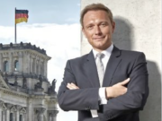 FDP: Rente ab 60, Keine Anrechnung privater Vorsorge auf Grundsicherung Christian Lindner bleibt erst einmal die alles überragende Figur der FDP, seine 80-minütige Rede am Samstag hat die Delegierten und Mitglieder begeistert. Die Liberalen fühlen sich dem Einzug in den Bundestag wieder ein Stück näher (Foto: FDP.de)
