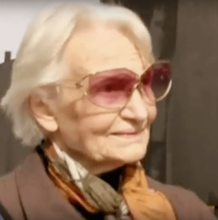 Margot Honecker im letzten Jahr in Santiago de Chile, dorthin wurden ihr 1.600 Euro Rente im Monat überwiesen (Foto: Youtube/ARD)