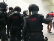 1. Mai Kampftag in Sachsen: Pfiffe für Maas, Straßenschlacht in Plauen Im sächsischen Plauen kam es am gestrigen 1. Mai zu blutigen Straßenschlachten zwischen 500 Rechten, 1.000 Linken und 1.000 Polizisten (Screensot: MDR aktuell)