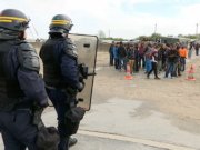 Polizei in Calais fürchtet Migranten-Gangs