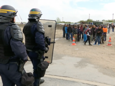 Polizei in Calais fürchtet Migranten-Gangs