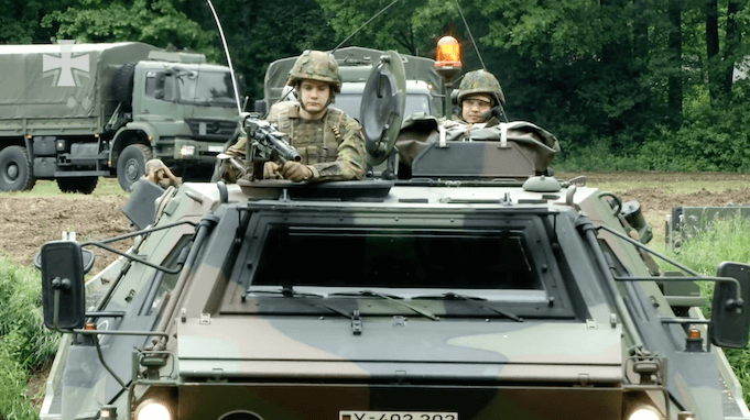 Bundeswehr für Ausländer öffnen