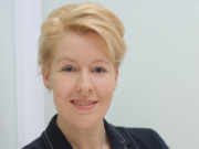 Handschlag-Zoff: Neuköllns Bürgermeisterin greift Imam an Neuköllns Bürgermeistern Franziska Giffey (38, SPD): "Die Lehrerin hat meine volle Unterstüzung." (Pressefoto Frankziska Giffey/Wikimedia)
