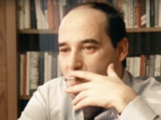 Gregor Gysi: Meineids-Verfahren wegen Stasi IM Notar eingestellt Der Berliner Rechtsanwalt Gregor Gysi hat zwar mit der DDR-Geheimpolizei gesprochen, aber schwor per eidesstattlicher Versicherung, nie Mandanten verraten zu haben. Bürgerrechtlerin Vera Lengsfeld und ein Ex-Richter zeigten den LINKEN-Bundestagsabgeordneten 2011 wegen Meineids an. Die Hamburger Staatsanwaltschaft ermittelte und stellte heute das Verfahren mangesl Beweisen ein (Foto: Youtube/Riverboat)