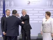 Jean-Claude Juncker Ohrfeige Viktor Orban