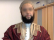 Mutmaßlicher Leibwächter Bin Ladens darf bleiben – weil Folter drohe Sami A. (39) gilt als einer der gefährlichsten Salafisten in Deutschland. Weil er unter Terrorverdacht steht, könne nicht in seine Heimat Tunesien abgeschoben werden, da ihm dort bei Vernehmungen Folter drohe (Foto: Youtube/SPIEGEL TV)