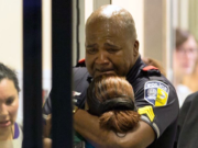 5 Polizisten bei Rassenunruhen in Dallas ermordet 4 tote Polizisten bei Rassenunruhen in Dallas