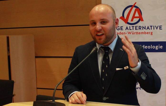 Markus Frohnmaier (25) aus Tübingen ist Bundesvorsitzender der AfD-Nachwuchsorganisation Junge Alternative und Sprecher der AfD-Bundesvorsitzenden Frauke Petry (Foto: Facebook/Frohnmaier)