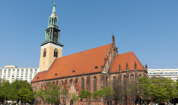 Berlin erste homosexuelle kirchliche Hochzeit Marienkirche