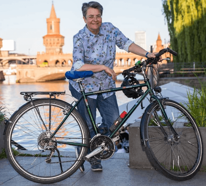 Die Bezirschefin von Kreuzber-Friedrichshain Monika Herrmann (Grüne)hat mit vielen Drogen-Brennpunkten zu kämpfen: Kottbuser Tor, Görlitzer Park, RAW-Gelände (Foto: Facebook/Monika Herrmann)