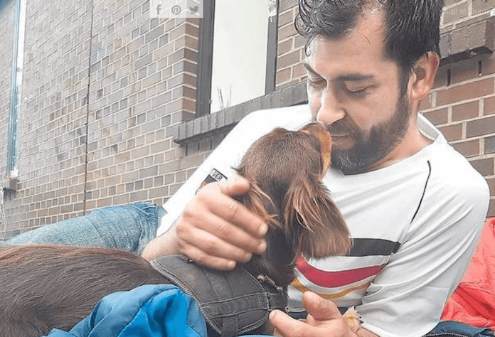 Warum werden Flüchtlinge in Berlin besser behandelt als Obdachlose, fragt der syrische Flüchtling und Autor Bilal Al Dumani (50). Nicht mal Hunde müssen nach seinen Beobachtungen in Berlin auf der Straße schlafen (Foto: Bilal Al Dumani)