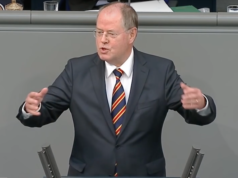 Sumpfhühner und Schlauberger sind im Bundestag im gleichen Verhältnis wie in der Bevölkerung verteilt, meinte Peer Steinbrück (69, SPD) bei seiner Abschiedsrede am 29. September 2016 im Deutschen Bundestag in Berlin. Nun geht er als Schlauberger zur ING-DiBa Bank (Foto: youtube)