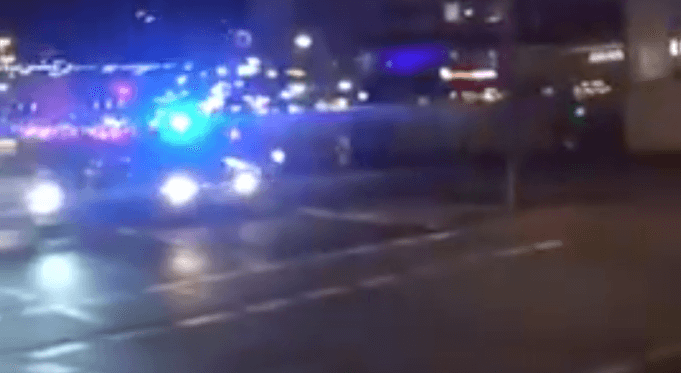 Terroranschlag Lkw rast in Weihnachtsmarkt am Breitscheidplatz