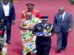 Ghanas Präsident übernimmt Einweihungsrede von Clinton und Bush (Foto: Youtube, GHOne TV)