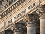 Bundestag mehr als 700 Abgeordnete