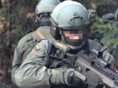Die Nato probte am Wochenende für einen Angriff Russlands auf das Baltikum. Im Bild ein litauischer Soldat. (Screenshot: YouTube)