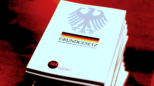 De facto gibt es nur zwei Wege, um gegen die Homo-Ehe nach Karlsruhe zu ziehen.