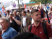 Proteste gegen Justizminister Heiko Maas in Dresden Der „Pöbel“ (Zitat Dresdens Polizeipräsident Horst Kretschmar) protestierte in Dresden gegen Justizminister Heiko Maas. (Screenshot: YouTube)
