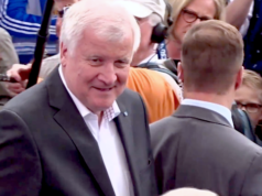 Nach Ansicht von Horst Seehofer sind Abschiebungen aus Deutschland „fast unmöglich“. (Screenshot: YouTube)