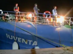 Italien hat das Schiff „Iuventa“ von Jugend Rettet beschlagnahmt und die Crew verhört. (Screenshot: YouTube)