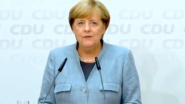 Angela Merkel kann trotz der Verluste ihrer Partei voraussichtlich auch die kommenden vier Jahre als Bundeskanzlerin regieren. (Screenshot: YouTube)