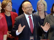 Vier Parteien können feiern, drei Parteien trauern SPD-Spitzenkandidat Martin Schulz räumt die Niederlage ein. (Screenshot: YouTube)
