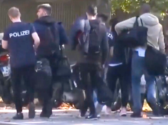 Die Kritik durch Ausbilder der Berliner Polizeiakademie an ihren Schülern hält an. (Screenshot: YouTube)