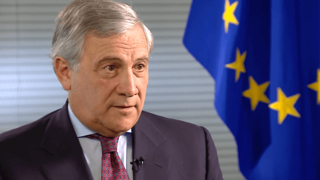 EU-Parlamentschef Antonio Tajani fordert doppelt so viel Geld für sein Haus. (Screenshot: YouTube)